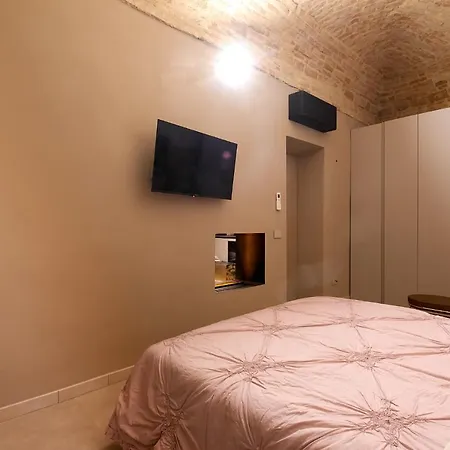 Апартаменты Centro House Парма